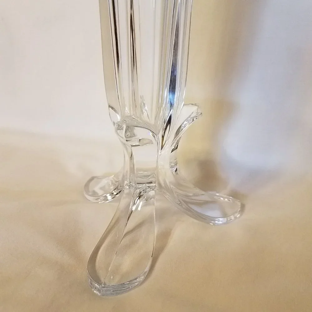 Cristal d'Arques Lead Crystal Footed Bud Vase Vintage Petal Details EUC‎